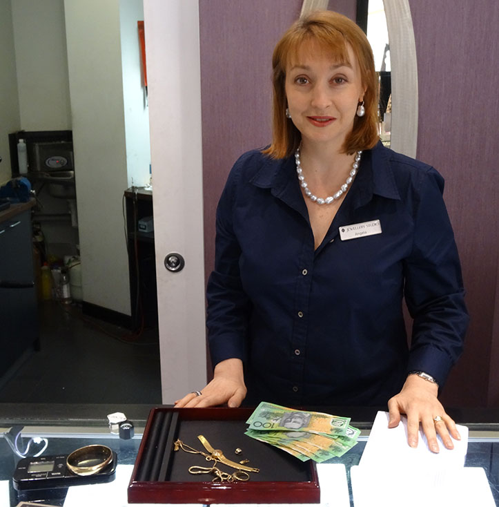 Ange at counter divorce your Jewellery Australia - sell gold, sell diamonds, sell premium jewellery for more